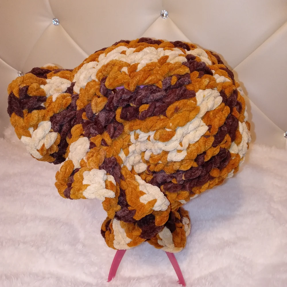 Crochet Ruffle hat - Picture 2 of 4